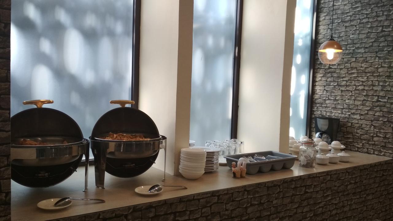 Kitara Hotel Jakarta Eksteriør billede