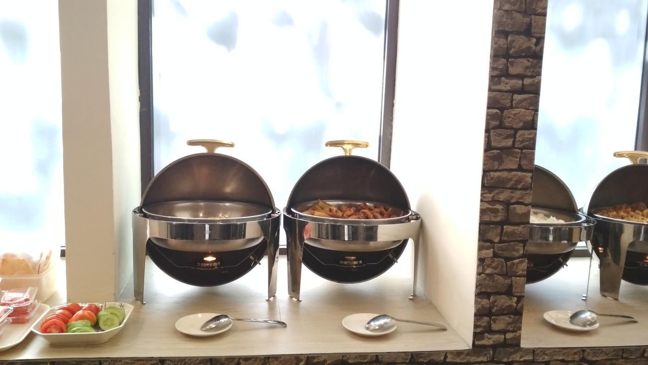 Kitara Hotel Jakarta Eksteriør billede