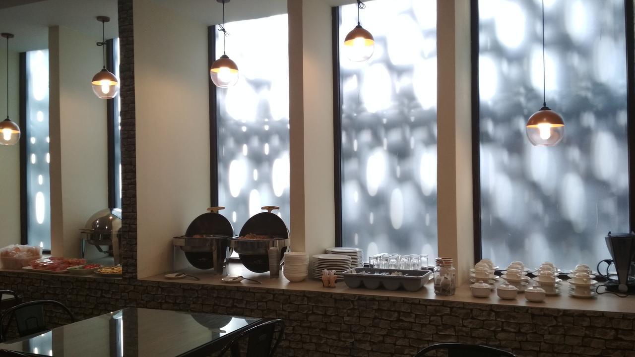 Kitara Hotel Jakarta Eksteriør billede